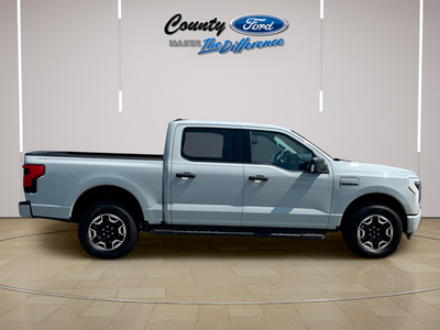 2023 Ford F-150 Lightning XLT