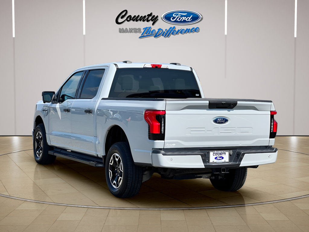 2023 Ford F-150 Lightning XLT