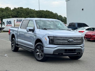 2022 Ford F-150 Lightning Lariat