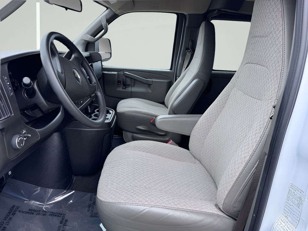 2023 Chevrolet Express 3500 LT Passenger