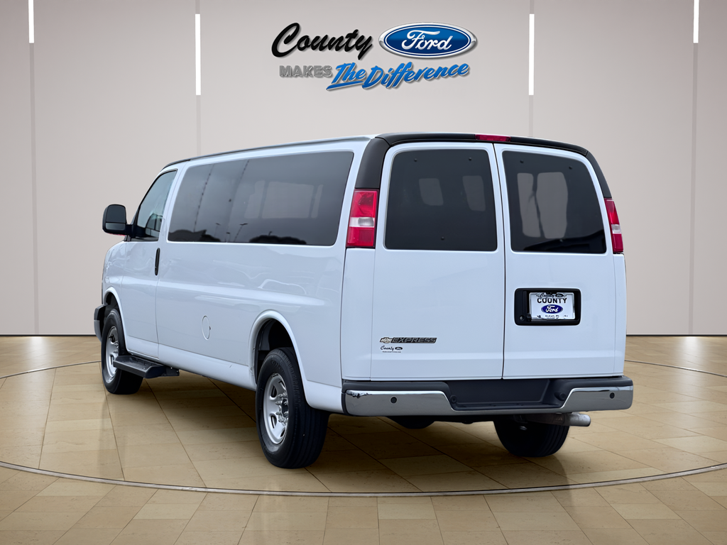 2023 Chevrolet Express 3500 LT Passenger