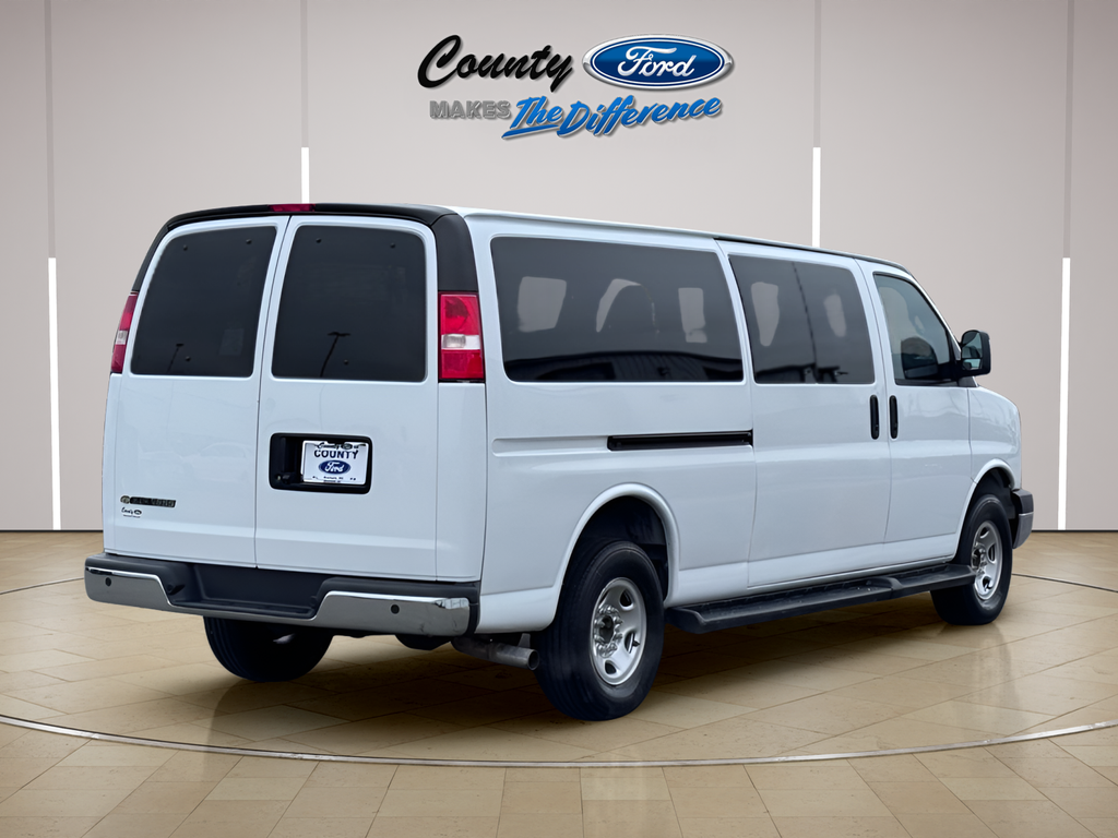 2023 Chevrolet Express 3500 LT Passenger