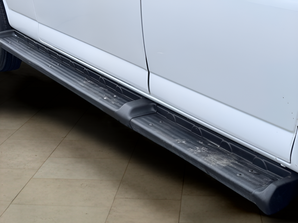 2023 Chevrolet Express 3500 LT Passenger