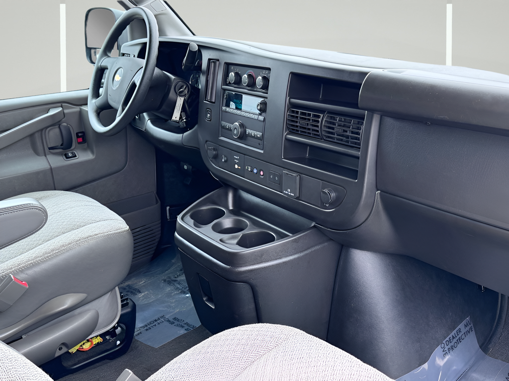 2023 Chevrolet Express 3500 LT Passenger