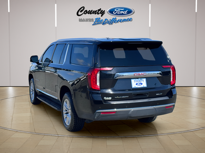 2022 GMC Yukon XL SLT