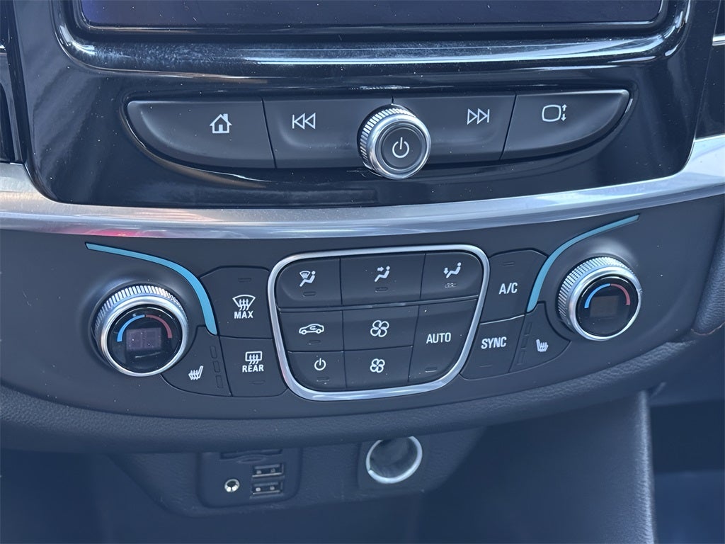 2022 Chevrolet Traverse RS