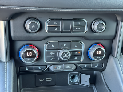 2022 Chevrolet Suburban Z71
