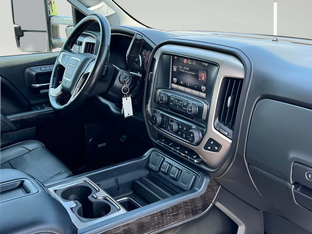 2015 GMC Sierra 2500HD Denali