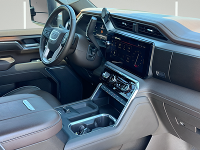 2024 GMC Sierra 2500HD Denali