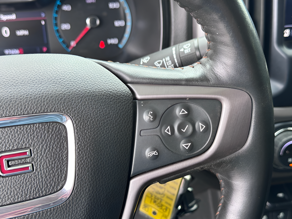 2022 GMC Canyon AT4 w/Leather