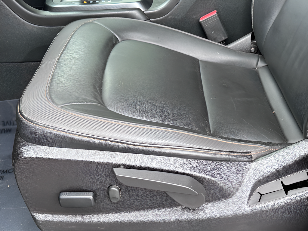 2022 GMC Canyon AT4 w/Leather