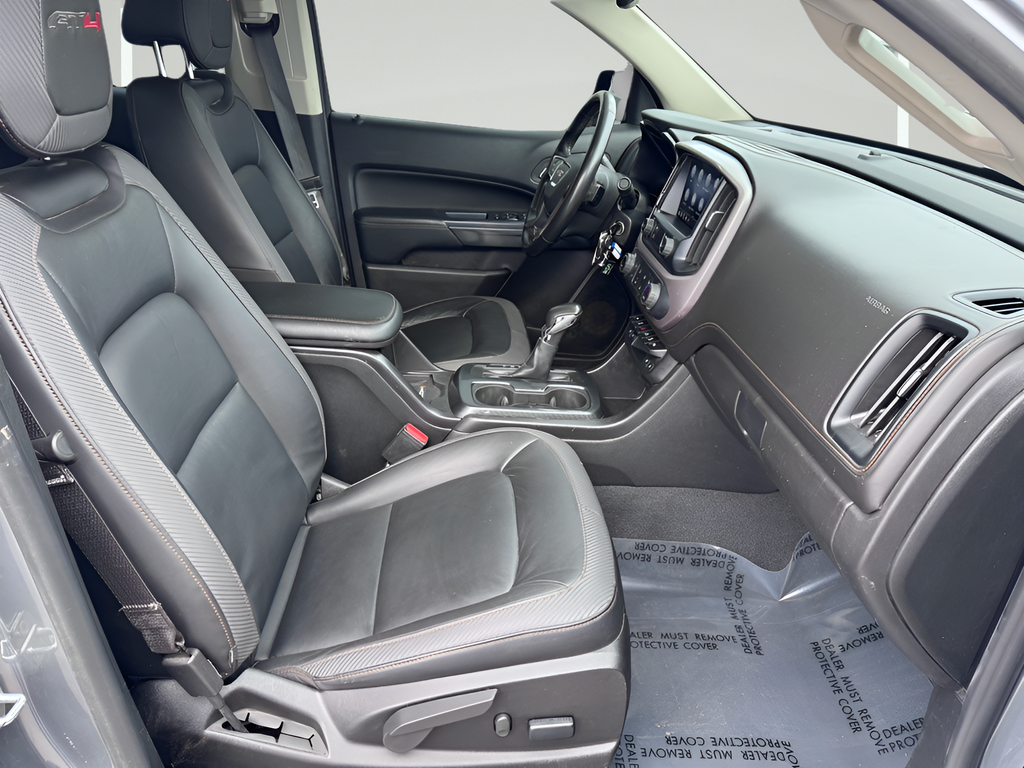 2022 GMC Canyon AT4 w/Leather