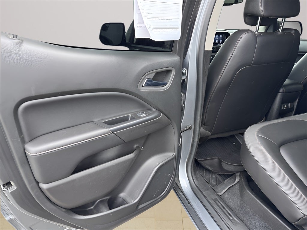 2022 GMC Canyon AT4 w/Leather