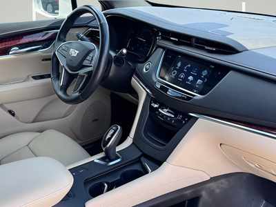 2019 Cadillac XT5 Premium Luxury