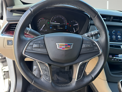 2019 Cadillac XT5 Premium Luxury
