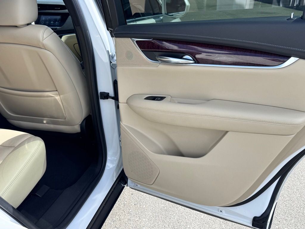 2019 Cadillac XT5 Premium Luxury