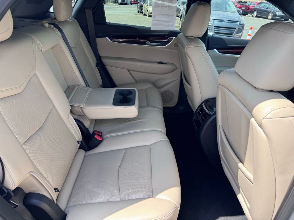 2019 Cadillac XT5 Premium Luxury