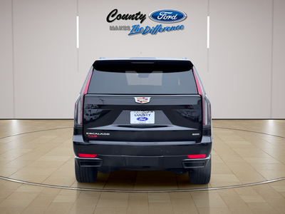 2023 Cadillac Escalade Sport