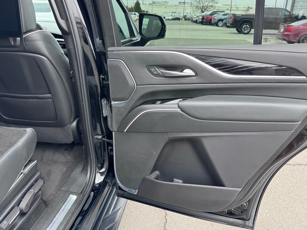 2023 Cadillac Escalade Sport