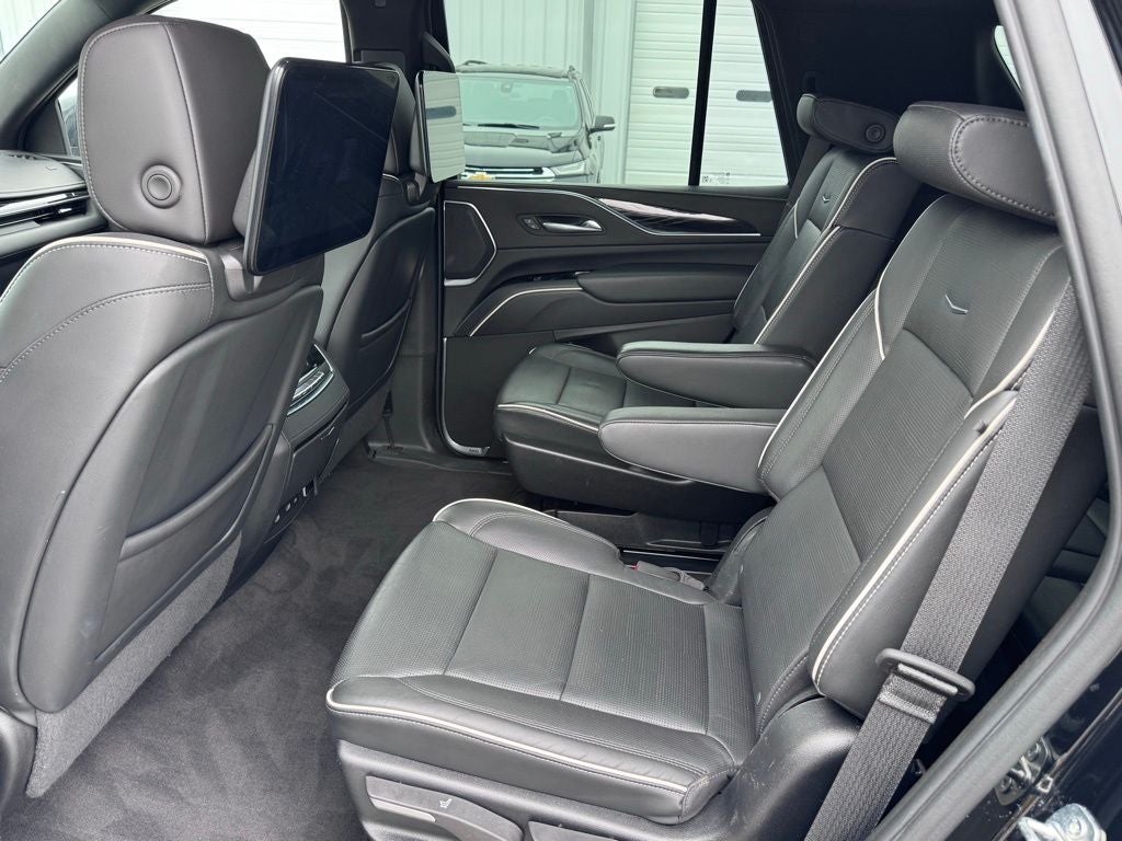 2023 Cadillac Escalade Sport