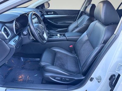 2017 Nissan Maxima SR
