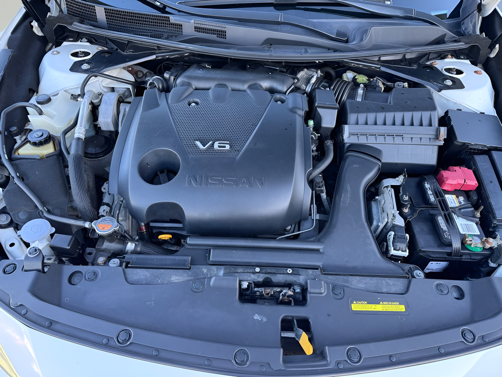 2017 Nissan Maxima SR