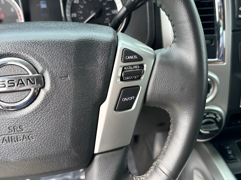 2017 Nissan Titan SV