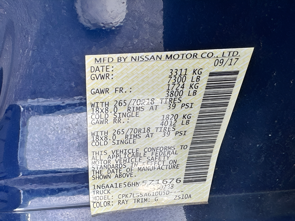 2017 Nissan Titan SV