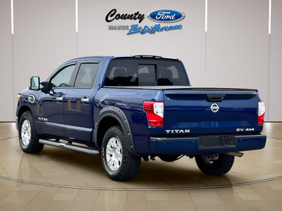 2017 Nissan Titan SV