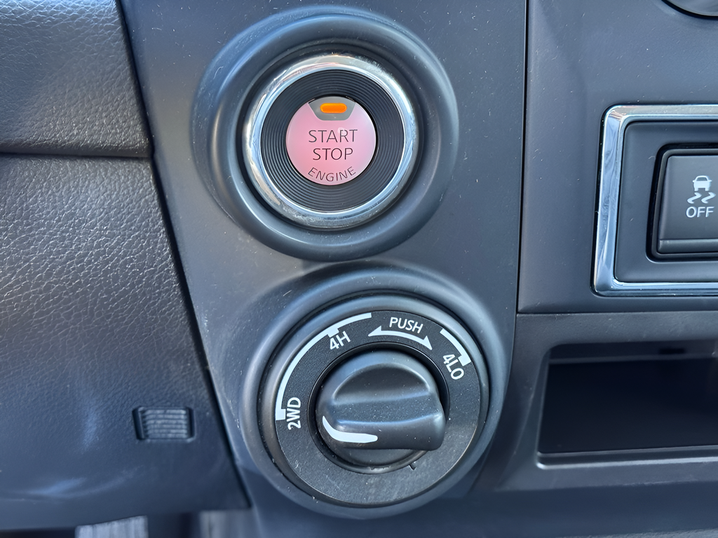 2022 Nissan Titan SV