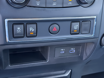 2022 Nissan Titan SV