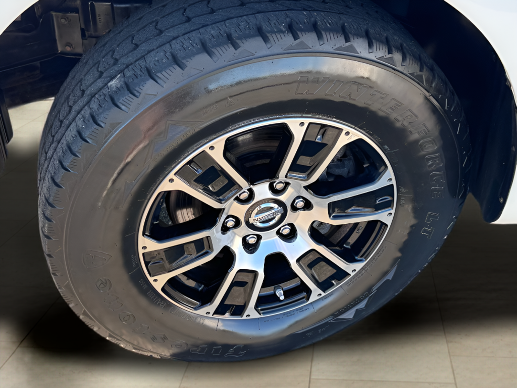 2022 Nissan Titan SV