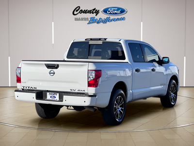 2022 Nissan Titan SV