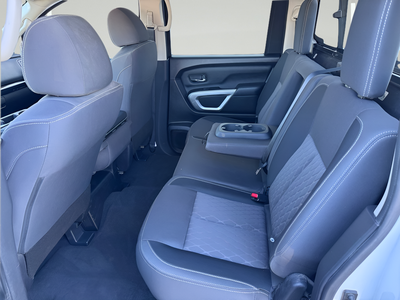 2022 Nissan Titan SV