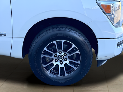 2022 Nissan Titan SV