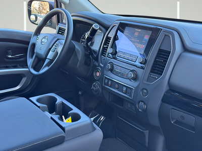 2022 Nissan Titan SV