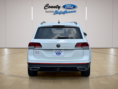 2022 Volkswagen Atlas 3.6L V6 SE w/Technology