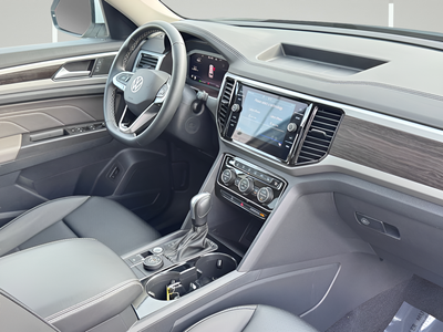 2023 Volkswagen Atlas 2.0T SE w/Technology