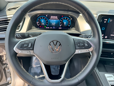 2024 Volkswagen Atlas Cross Sport 2.0T SE