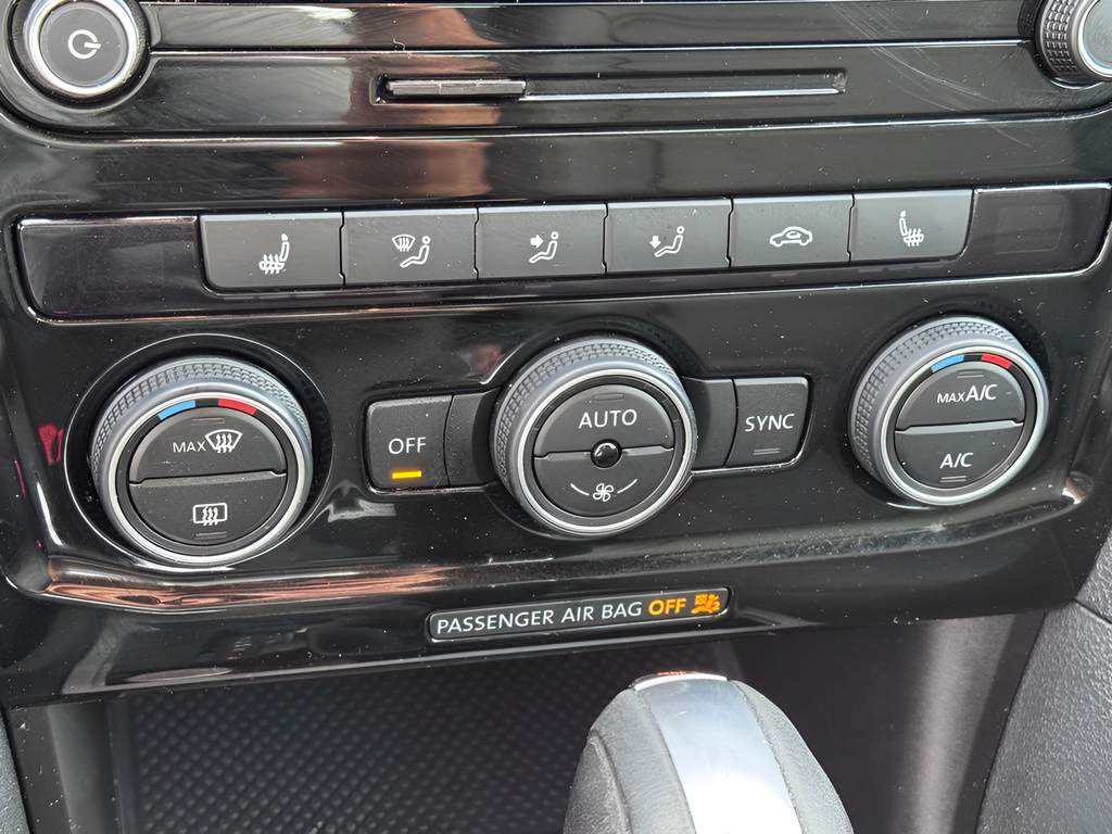 2022 Volkswagen Passat 2.0T R-Line