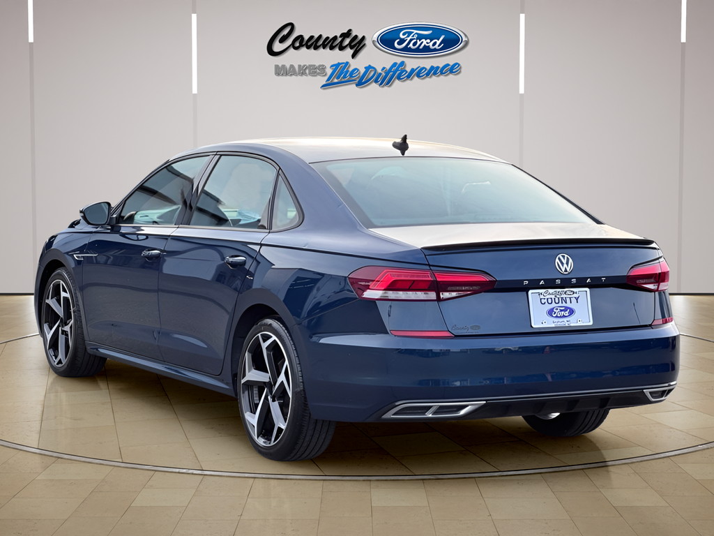 2022 Volkswagen Passat 2.0T R-Line