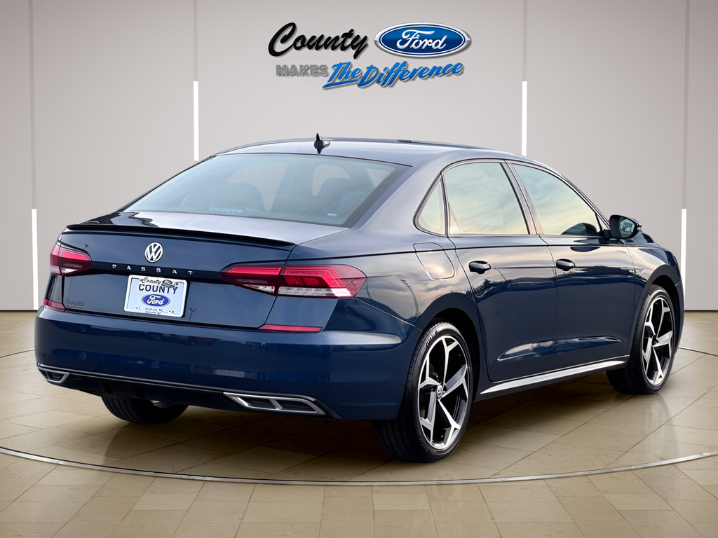2022 Volkswagen Passat 2.0T R-Line