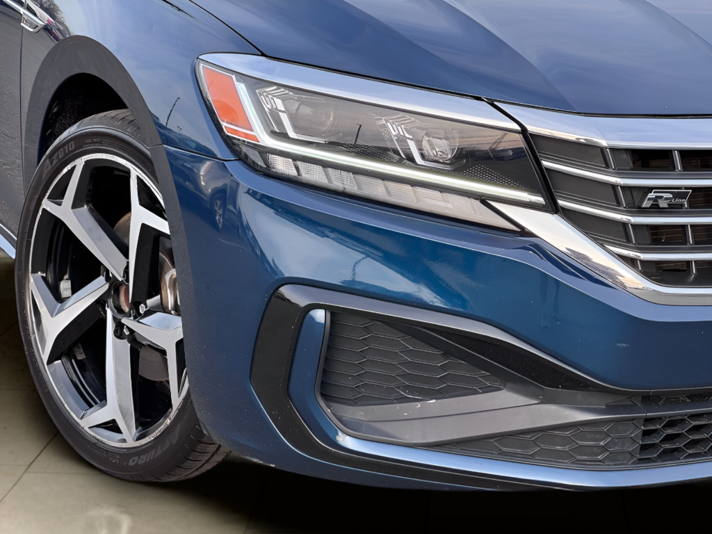 2022 Volkswagen Passat 2.0T R-Line