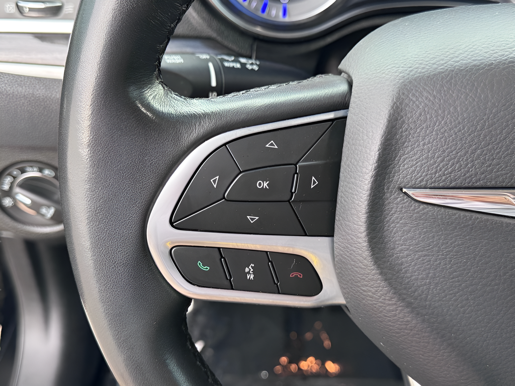 2021 Chrysler 300 Touring