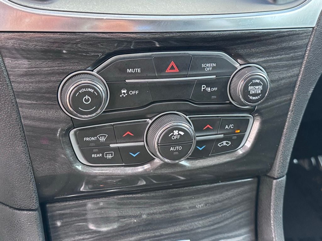 2021 Chrysler 300 Touring