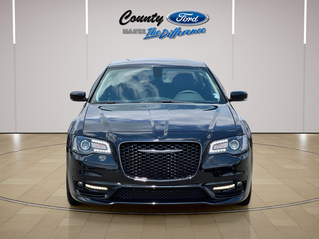 2023 Chrysler 300 Touring