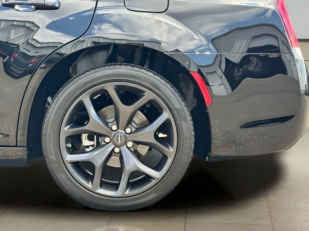 2023 Chrysler 300 Touring