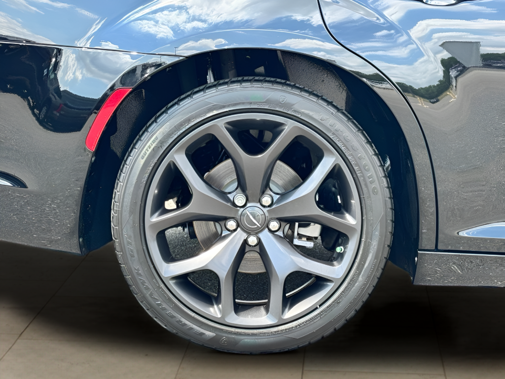 2023 Chrysler 300 Touring