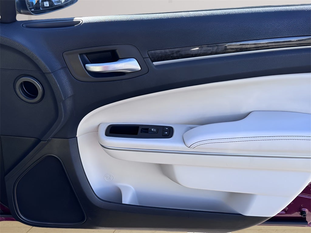 2019 Chrysler 300 Limited