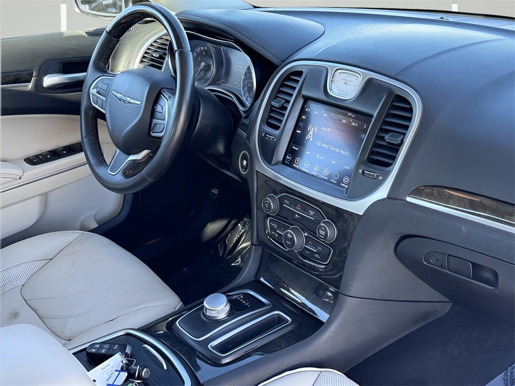 2019 Chrysler 300 Limited